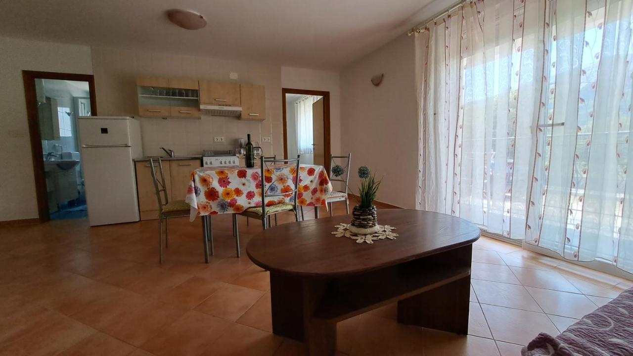 Cozy Apartments Baska Exterior foto