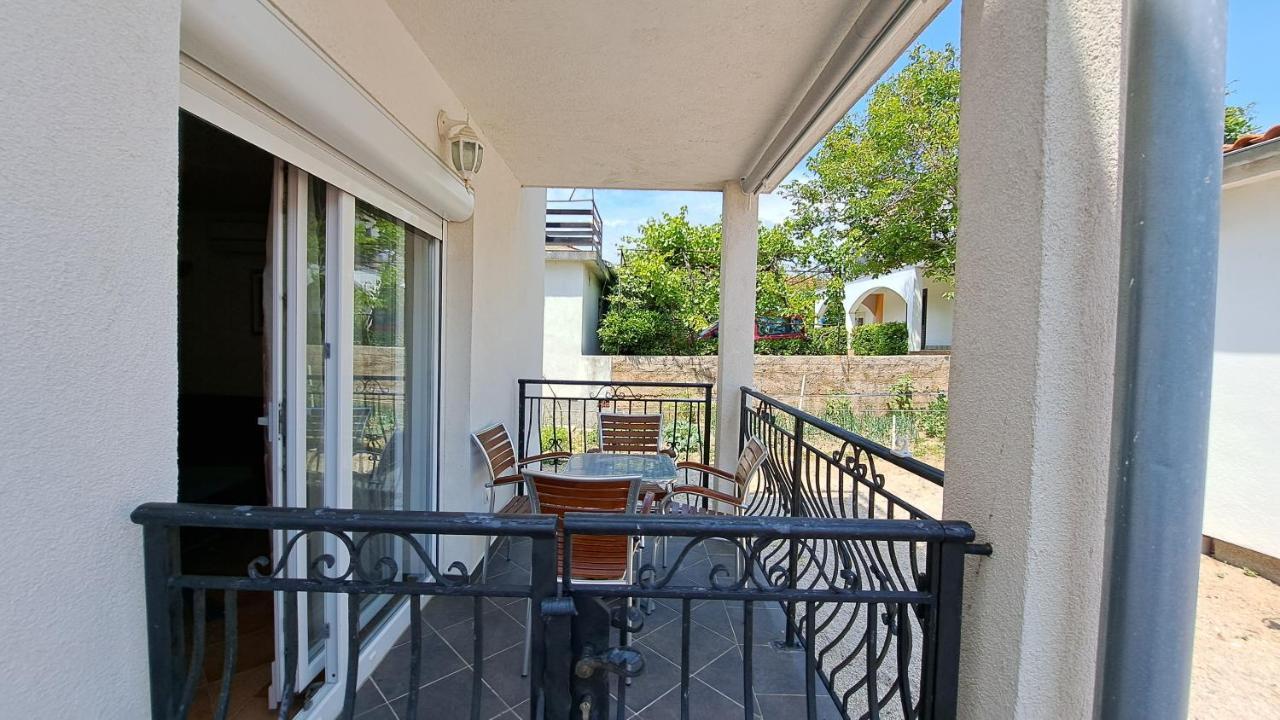Cozy Apartments Baska Exterior foto