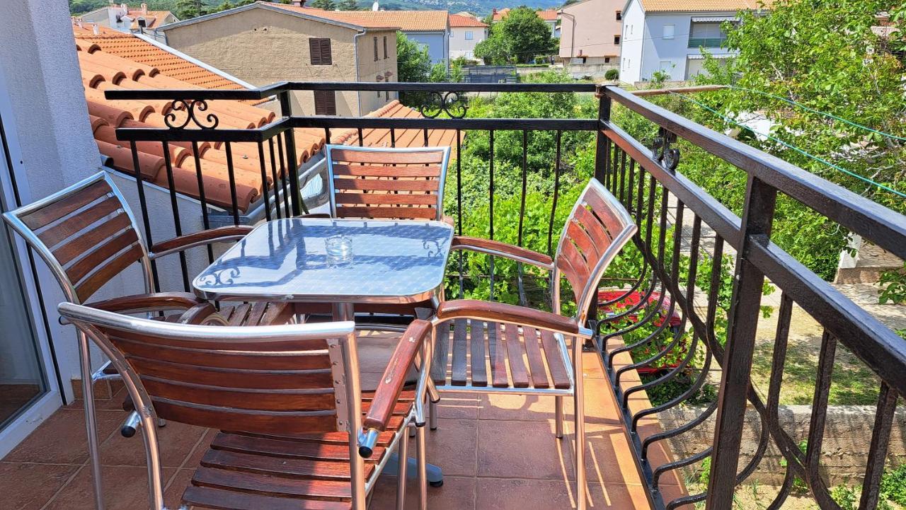 Cozy Apartments Baska Exterior foto